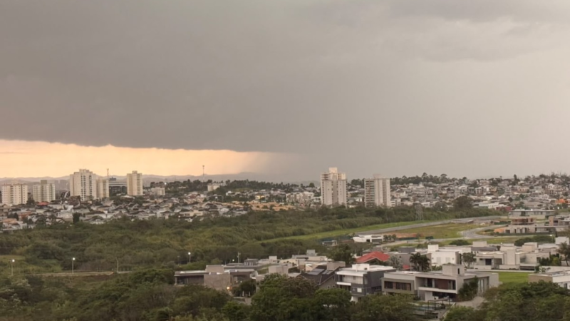 Vale do Paraíba tem previsão de temporais e queda nas temperaturas neste fim de semana; confira