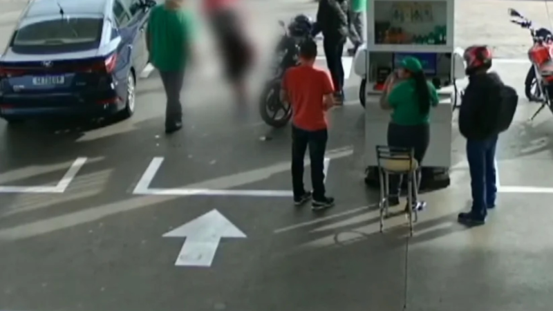 ‘Ela tremia muito’: funcionária de posto acolheu menina salva de tentativa de estupro após fazer sinal universal de socorro em Curitiba