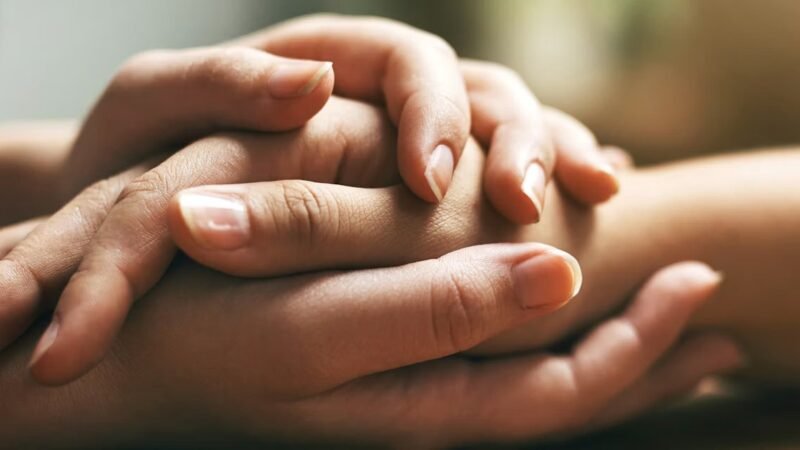 Mulheres são mais inteligentes emocionalmente que homens? Estudo revela diferenças